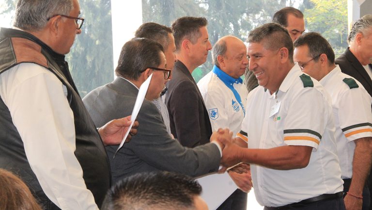 Honran a conductores destacados en el SIT