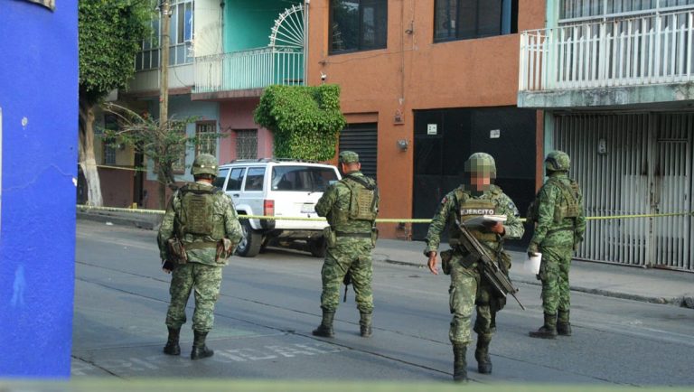 Encuentran a hombre sin vida tras balazos en La Piscina Encuentran a hombre sin vida tras balazos en La Piscina