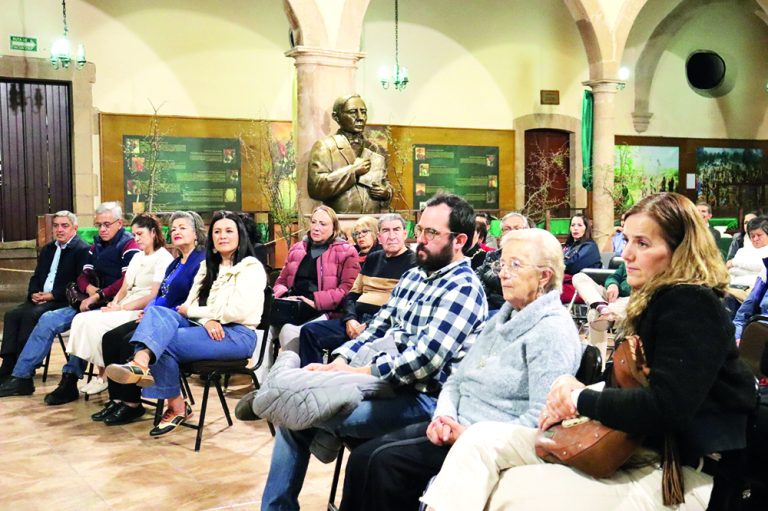 Abordan la historia zapatera del siglo XX