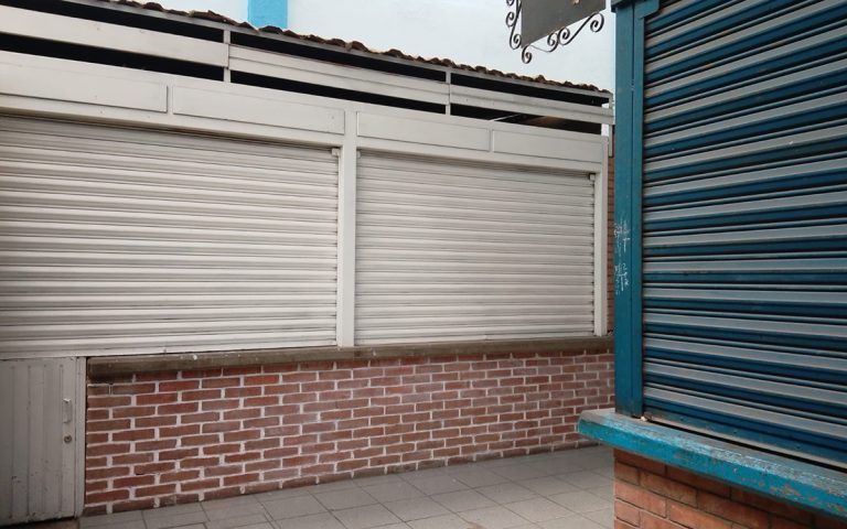 Rescatarán más de 100 locales abandonados en mercados