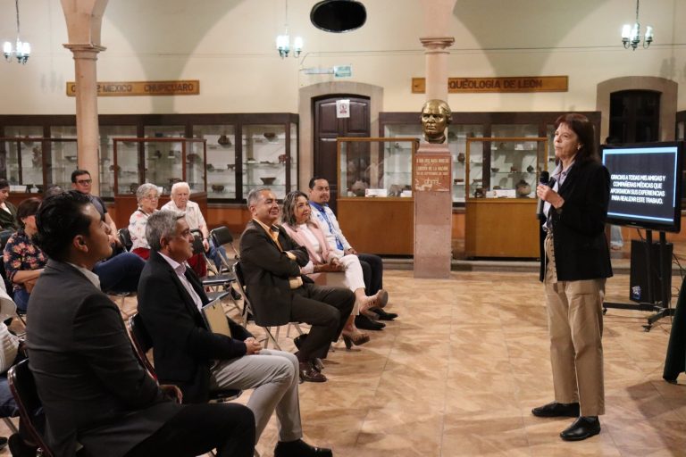 AHML alista exposición Sobre la Semana Santa