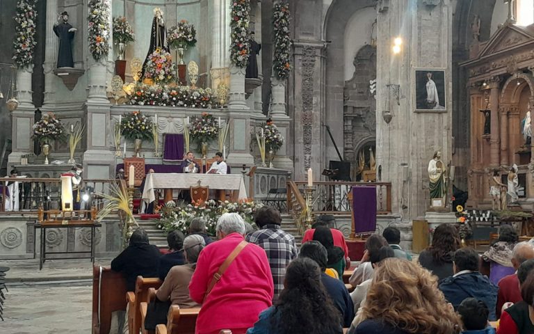 Llama iglesia católica a la reconciliación y dejar atrás rencores y soberbia