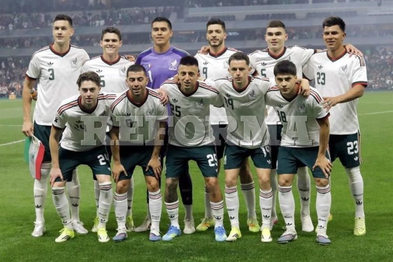 Abucheos de lujo: el Azteca paga caro por una Selección que juega a lo mismo de siempre