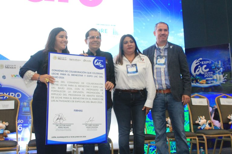 Firman convenio Gobierno de México y Expo Lac para garantizar el abasto social de leche