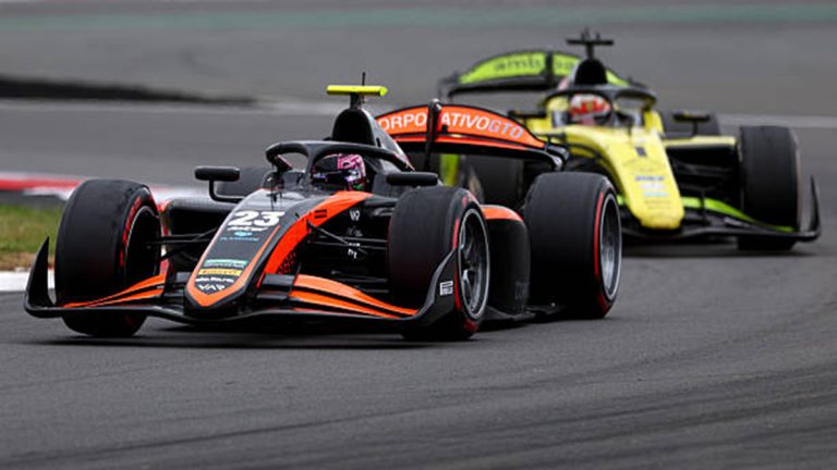 Villagómez destaca en Silverstone
