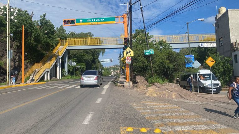 Suspenden semáforos tras inconformidad