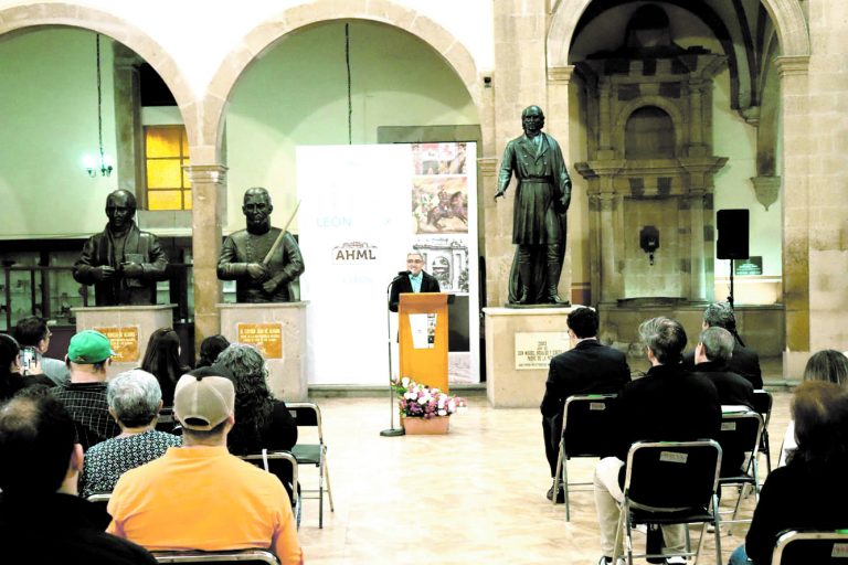 AHML celebra 78 años preservando la memoria de León