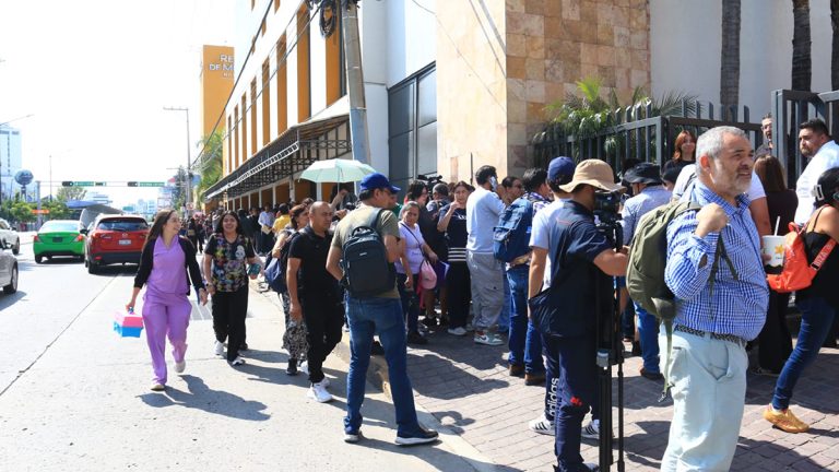 Aplican examen 501 aspirantes a la UNAM