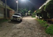 Disparan contra pareja; ella muere; él lucha por su vida